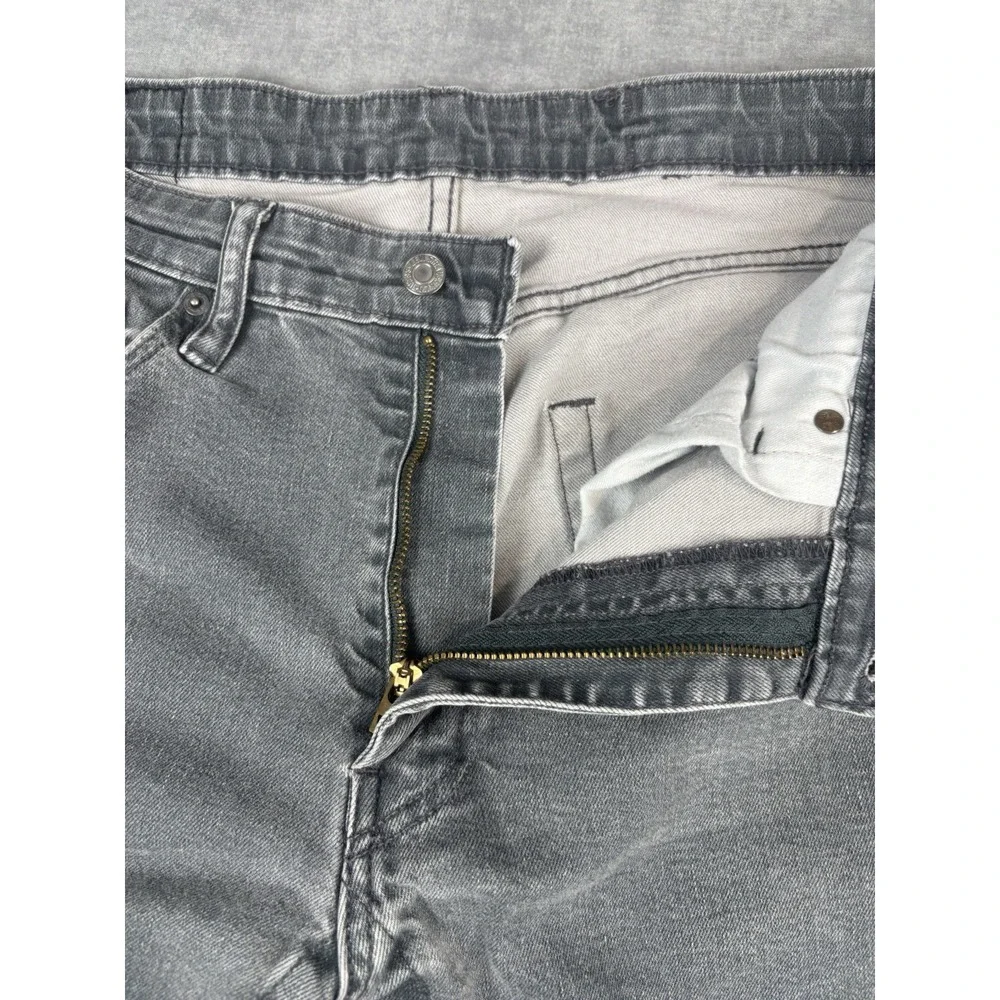 Levis very good